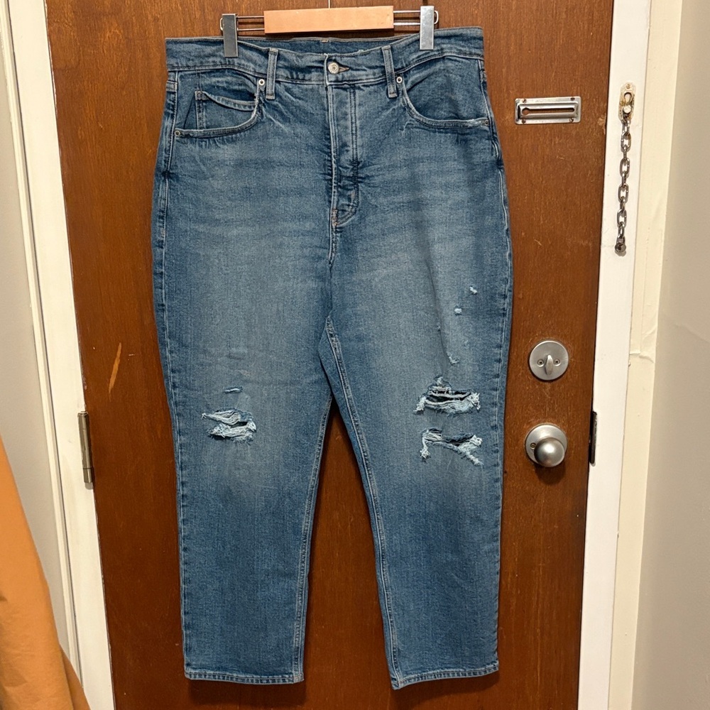 Old Navy Extra High-Rise Sky-Hi Straight Jeans